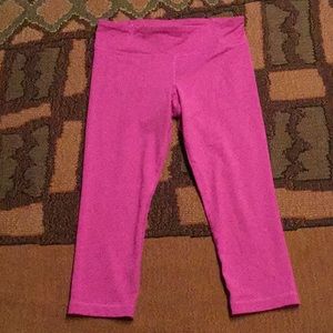 Under Armour  crop leggings size S/P
